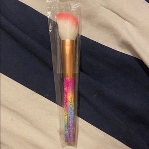 Lisa Frank Contour brush